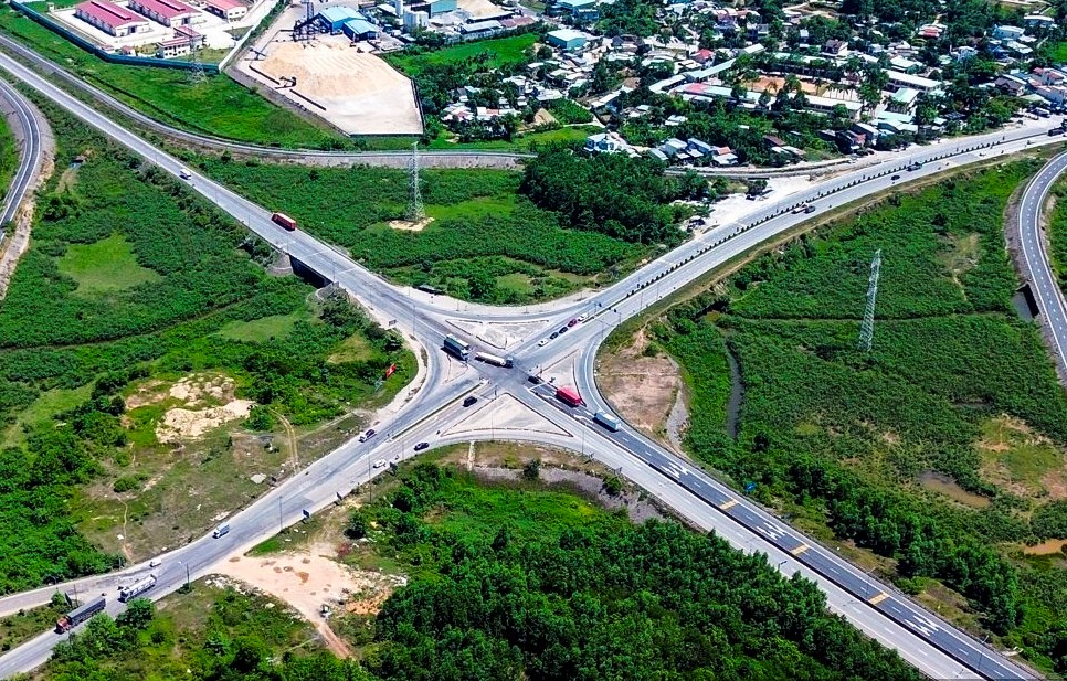 CTCP ĐẦU TƯ HẠ TẦNG ĐÔNG SƠN THI CÔNG DỰ ÁN CẢI TẠO, NÂNG CẤP QUỐC LỘ 14B (ĐÀ NẴNG)